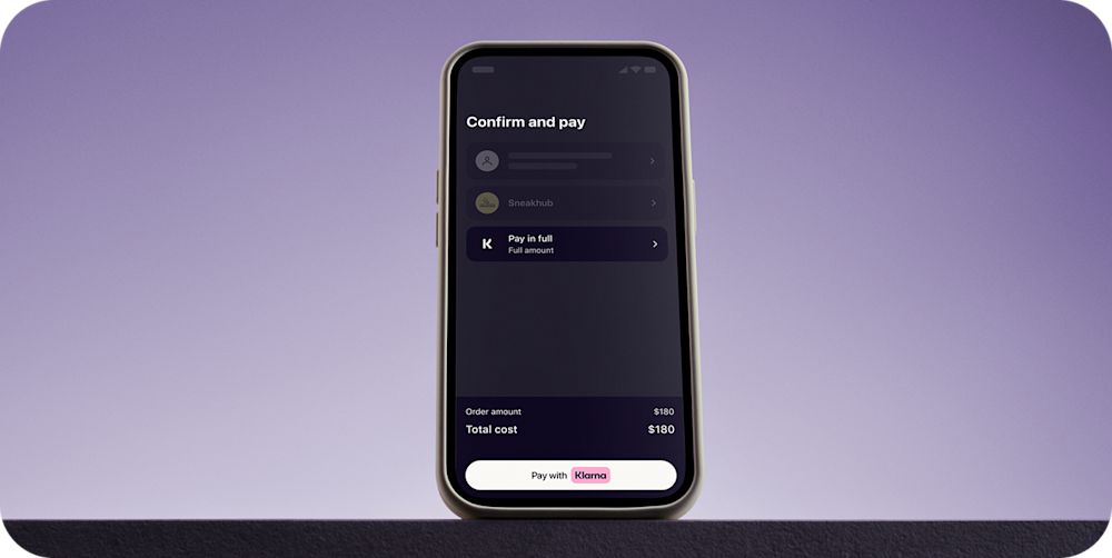 Mobile device showcasing Klarna at checkout