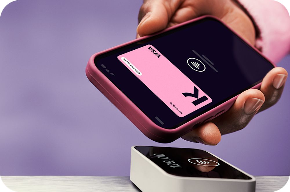 A Klarna One-time card on a mobile device being tapped on a card reader